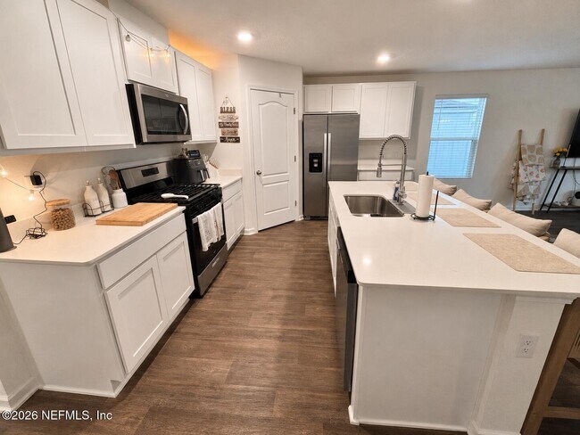 Photo - 348 Orellana Rd