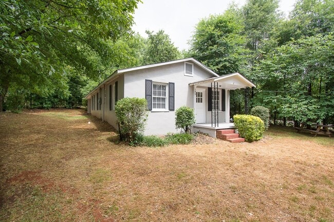 Building Photo - 2 Bed/1 Bath House just off Lexington Rd.