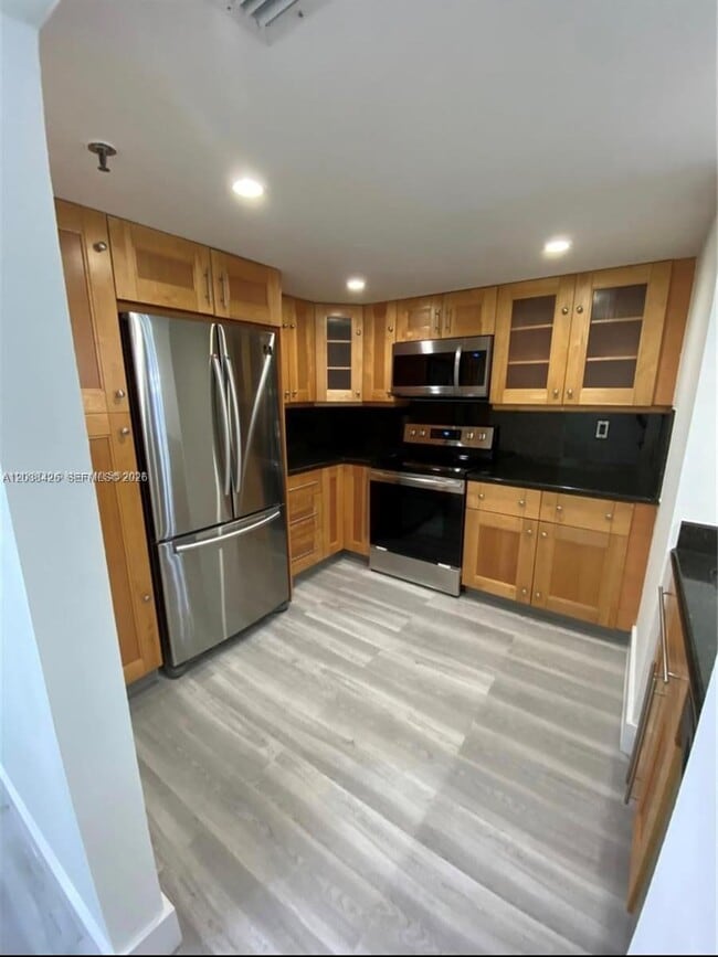 Photo - 555 NE 15th St Unit 33E