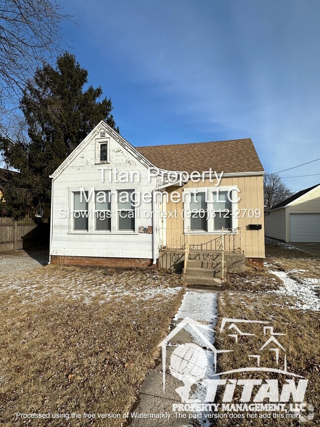 Building Photo - 822 S Commercial St Rental