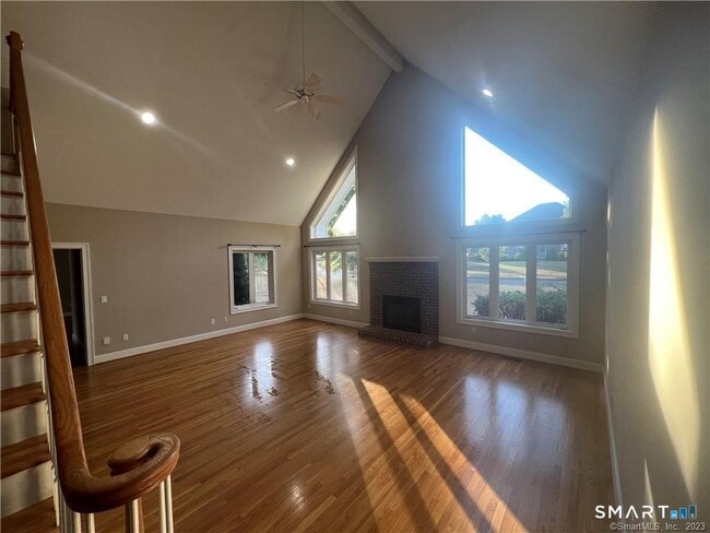 Photo - 6 Kingsley Dr