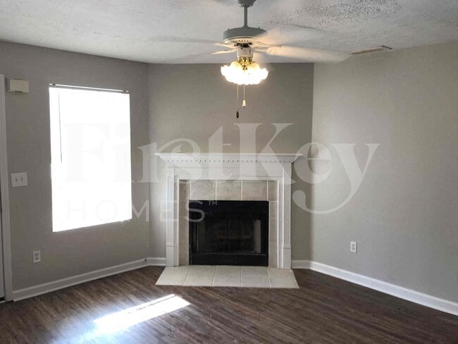 Photo - 776 Glenshire Ct