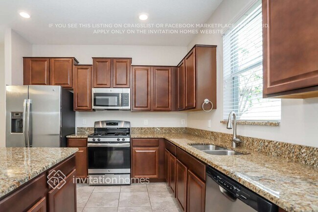 Photo - 6341 Shore Vista Pl