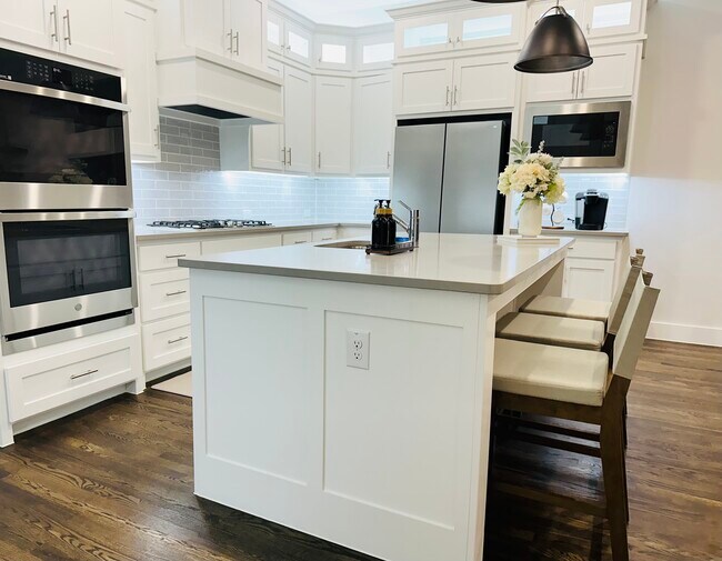 Photo - 512 Secretariat Dr