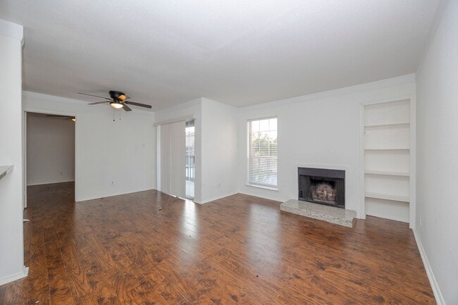 Photo - 18333 Roehampton Dr