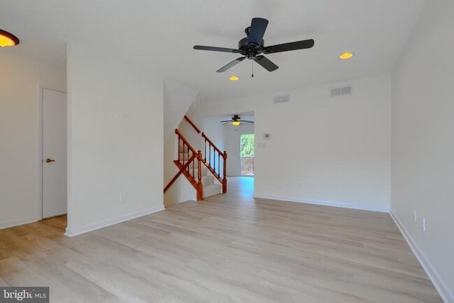 3409 Howell Ct