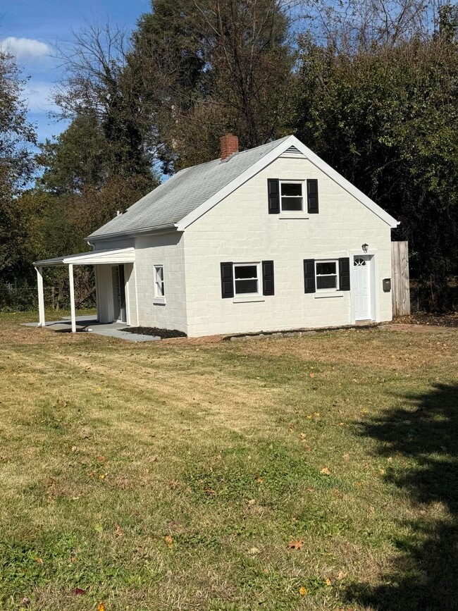 Photo - 2608 Dorchester Dr NW