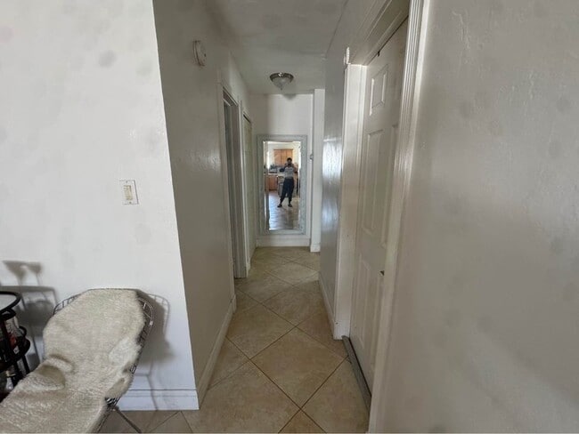 Photo - 905 16th Terrace