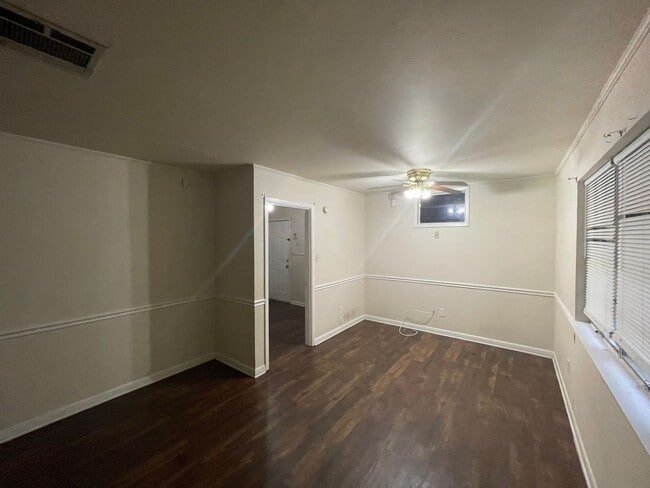 Photo - 2601 Thayer St