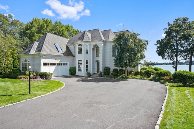 Photo - 19 Weeds Landing