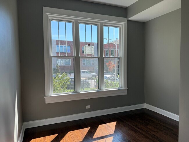 3312 W Le Moyne St
