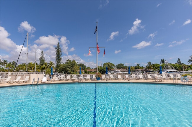 Photo - 2731 NE 14th Street Causeway Unit 227