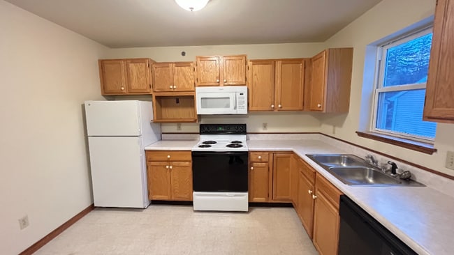 Photo - 1941 Western Ave Unidad 1203