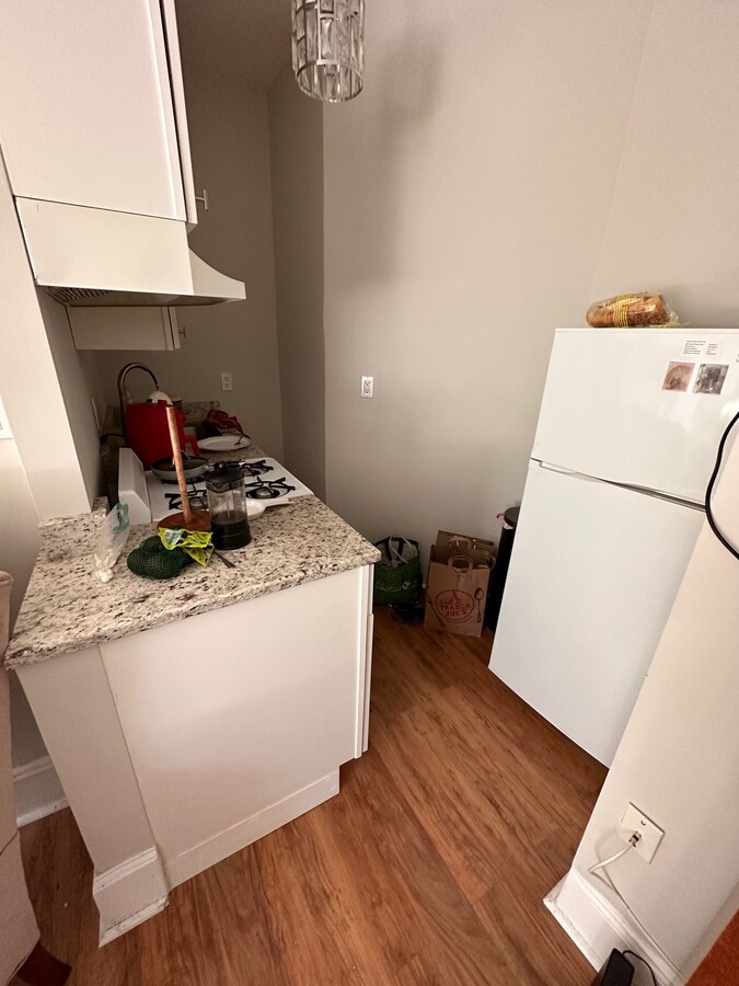 Photo - 531 Newbury St Apartments Unit B