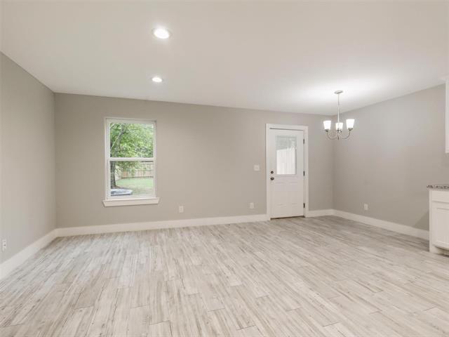 Photo - 722 W Walker St