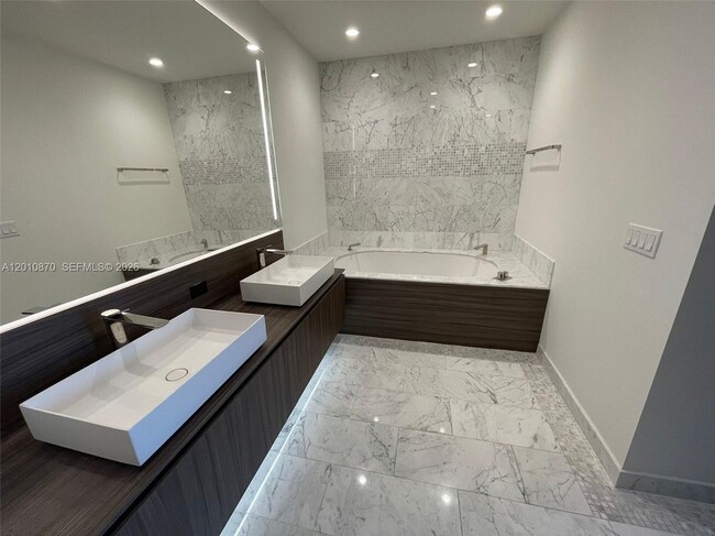 Photo - 1000 Brickell Plaza Unit 5908