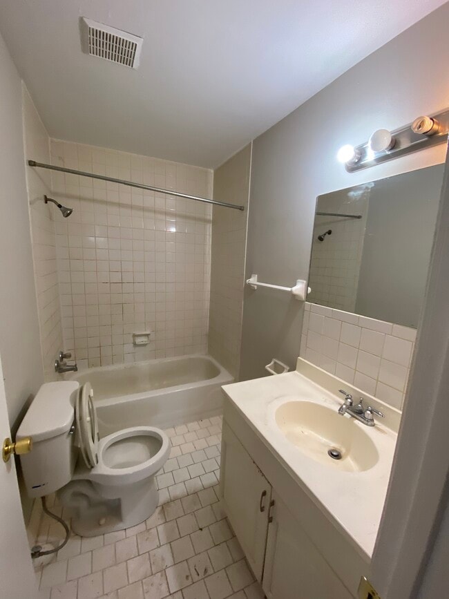 Photo - 649 Huntington Ridge Dr Unit 641B Huntington