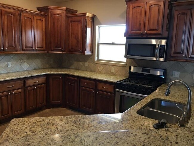 1213 Red Rock Dr