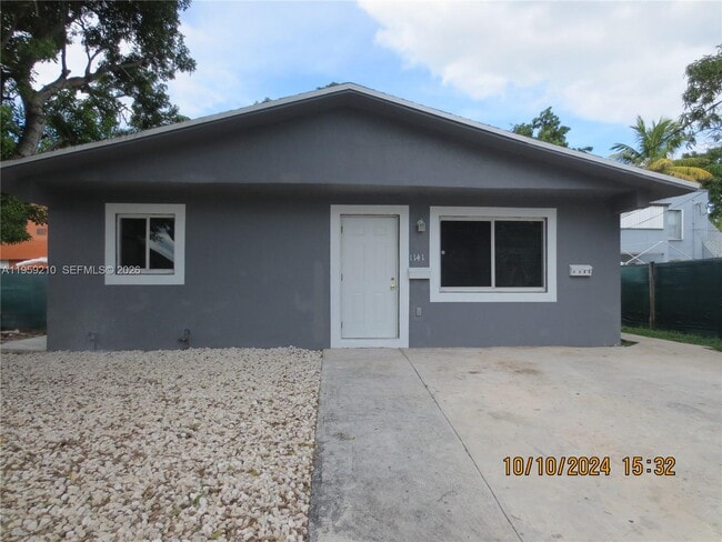 Building Photo - 1141 NW 30th St Unit 1141