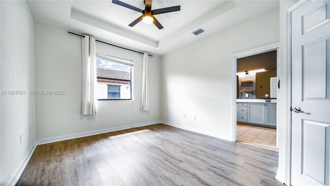 Photo - 144 SE 34th Ave