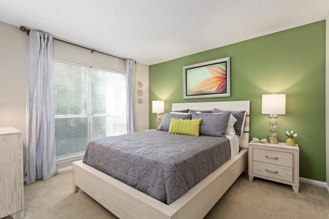 University Ridge Apartments