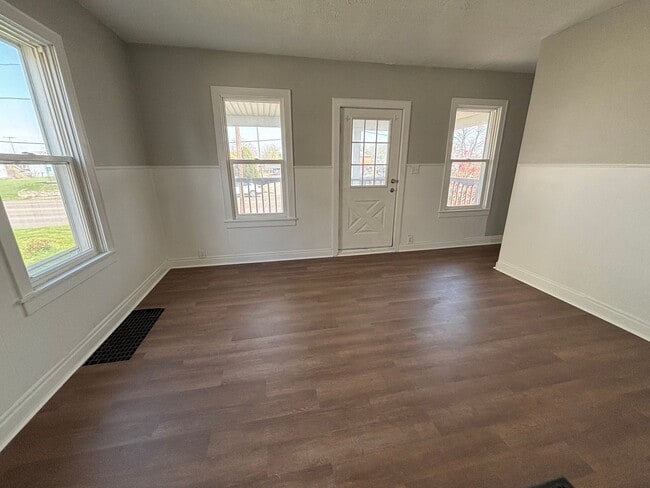 Photo - 3-bedroom, 1-bath house: $1050