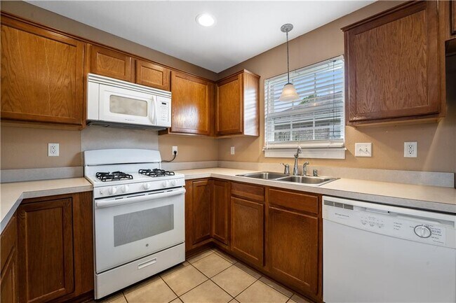 Photo - 3509 SW Carriageway Ave