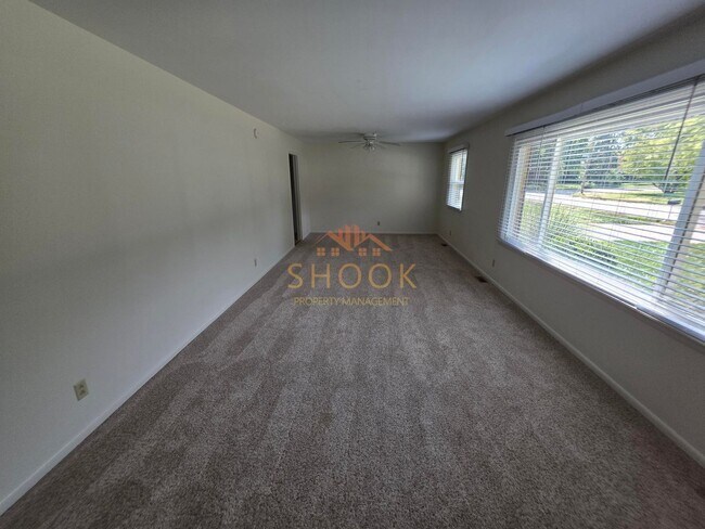 Photo - Cozy 3 BR Home in Convenient Location - Sh...