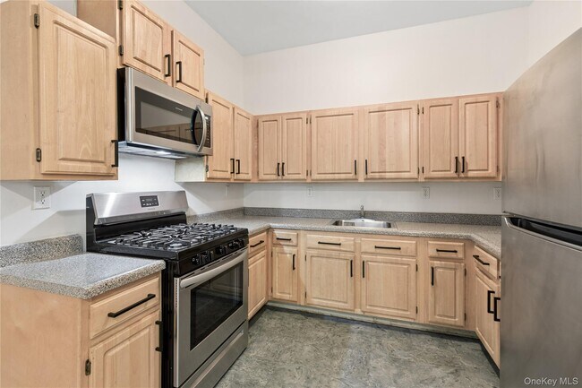 1417 Amsterdam Ave Unit 1