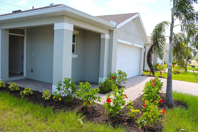 Photo - 2864 Coral Cir