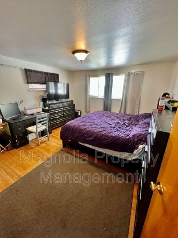 Photo - 2021 Snyder Ave