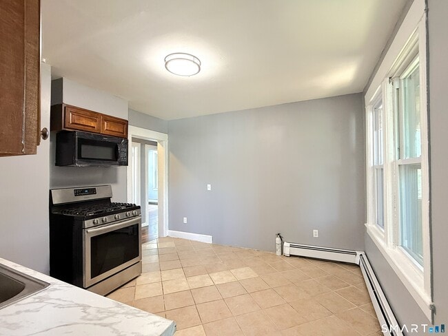 14 Cerretta St Unit 2