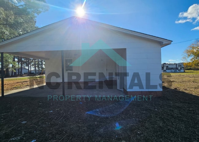 Photo - 252 Westbrook Ave