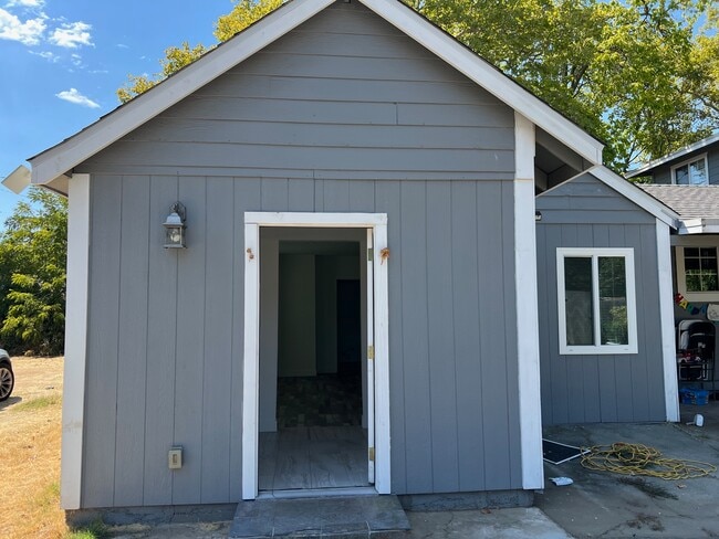 Building Photo - 7820 Old Auburn Rd