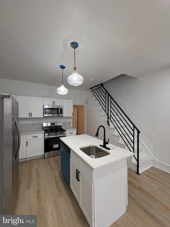 Photo - 2423 N Park Ave