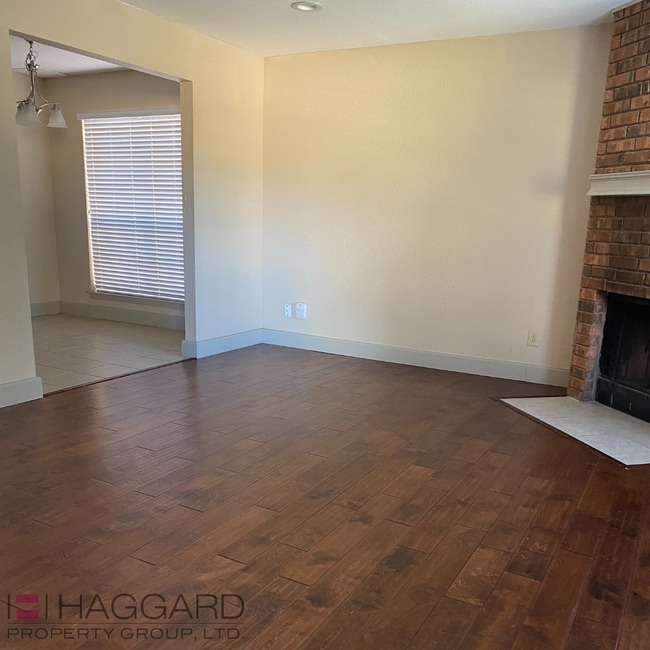 Photo - 3 bedroom 2.5 bathroom Duplex