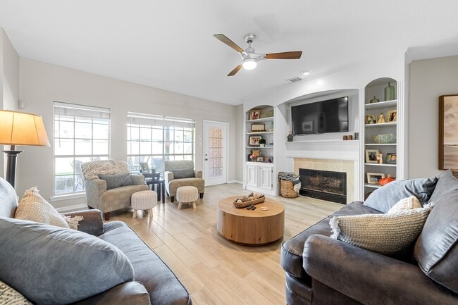 Photo - 1514 Pecan Crossing Dr