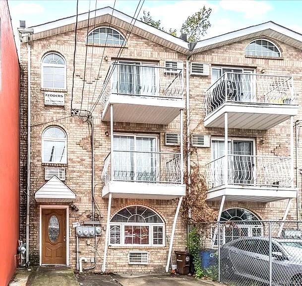 Building Photo - 94-86 218th St Unit 2nd Floor