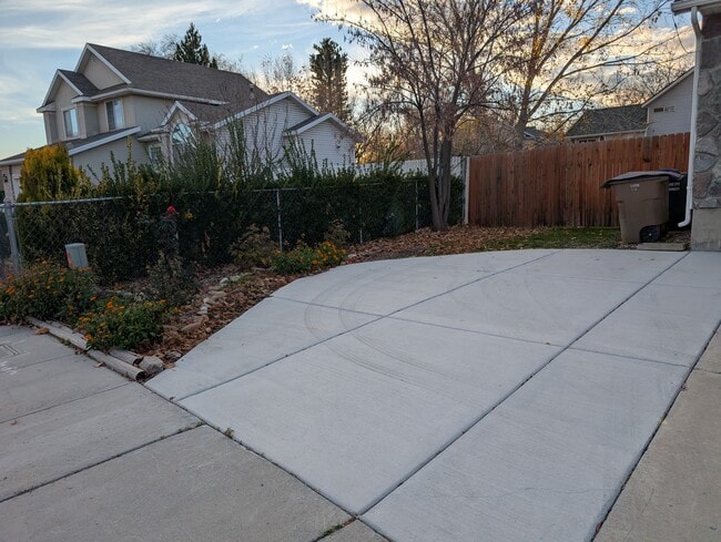 Photo - 618 S Jake Garn Blvd