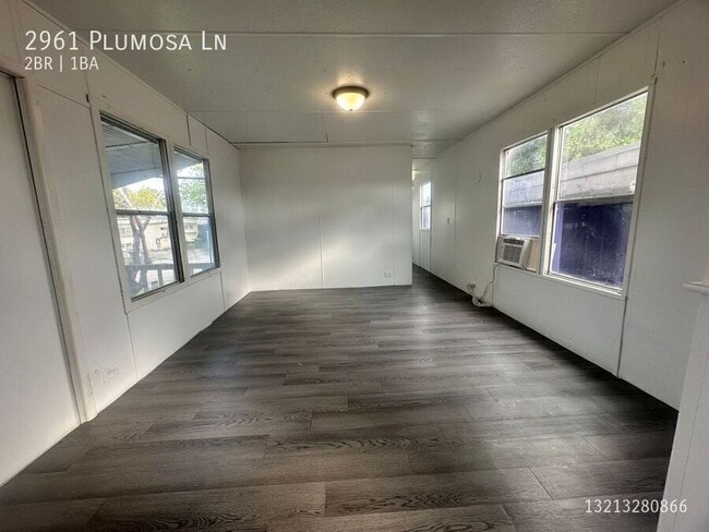 Photo - 2961 Plumosa Ln