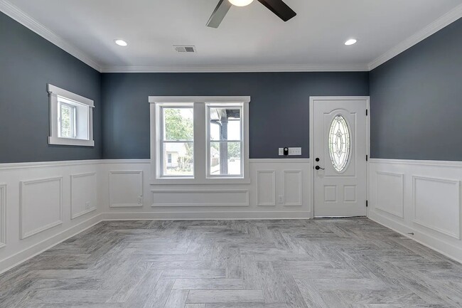 Photo - 1730 16th Ave N