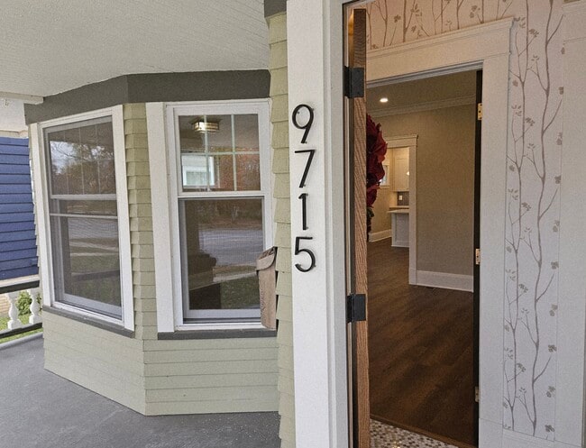 Photo - 9715 Clifton Blvd Unit 9715