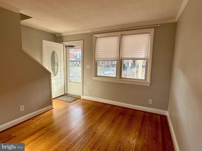 Photo - 3613 Parkdale Ave