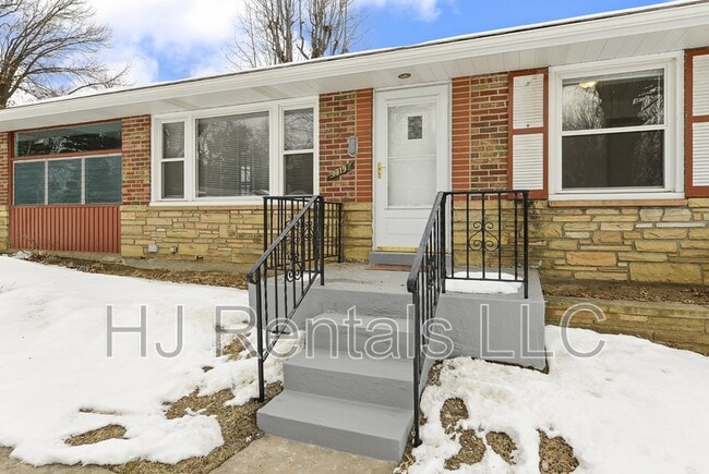 Photo - 1319 Chambers Rd