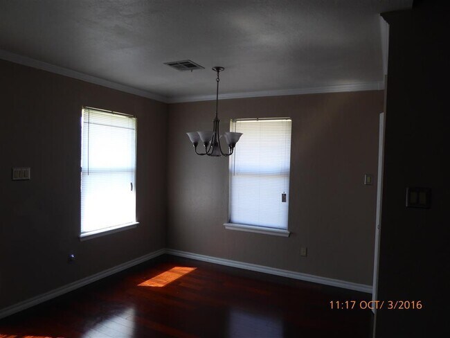 4018 SW Mesquite Dr
