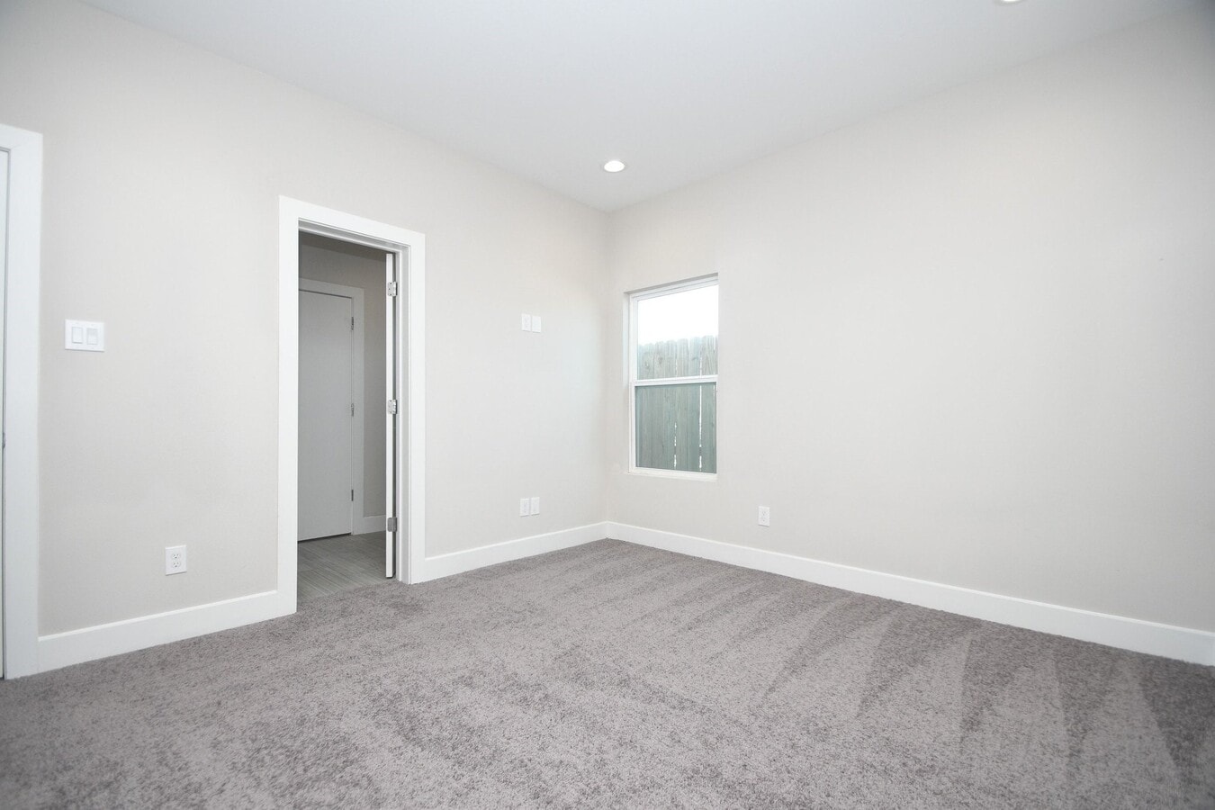 Photo - 5904 Gardendale Dr