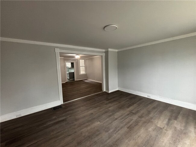 Photo - 622-632-632 Lewis St