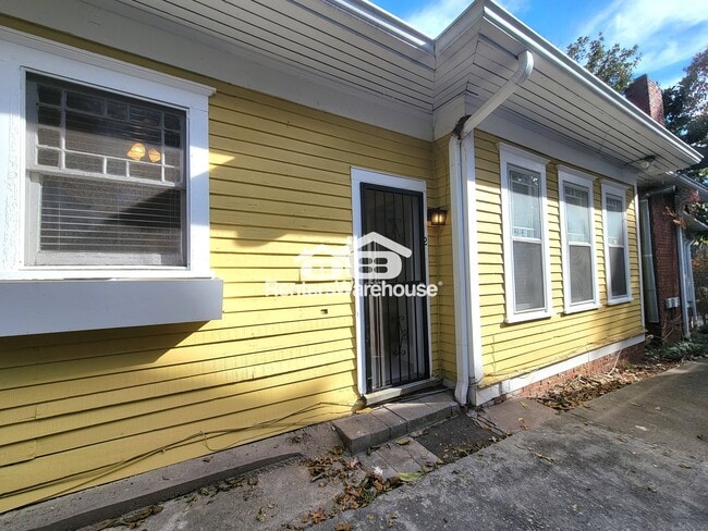 Photo - 776 St Charles Ave NE