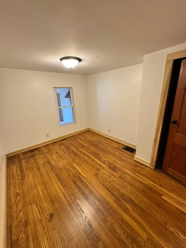 5855 S Fairfax Rd