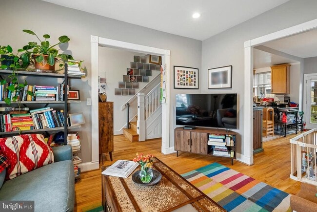 Photo - 1373 Quincy St NW